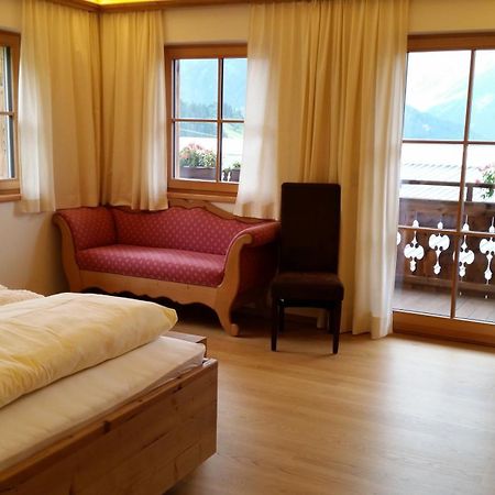 Rosis Sonnbergstuben Hotell Kitzbühel Rum bild