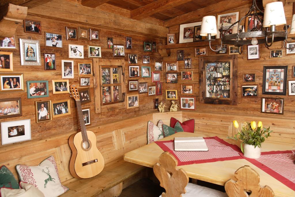 Rosis Sonnbergstuben Hotell Kitzbühel Exteriör bild